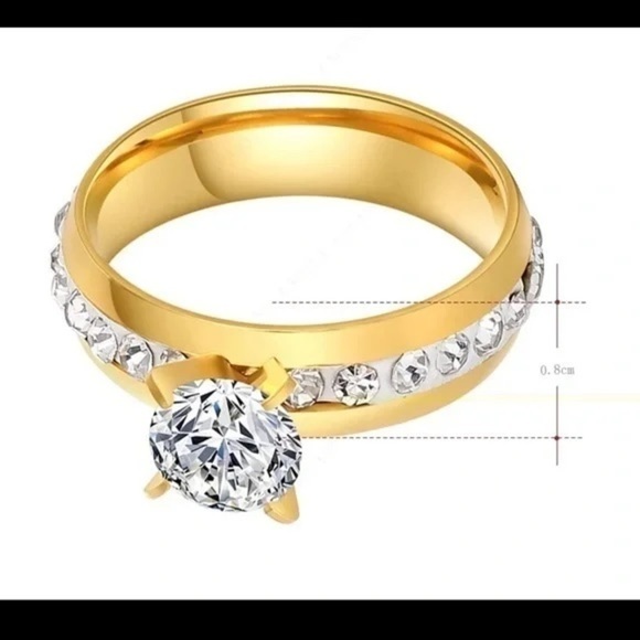 gold or Silver Zircon Ring - Picture 5 of 7